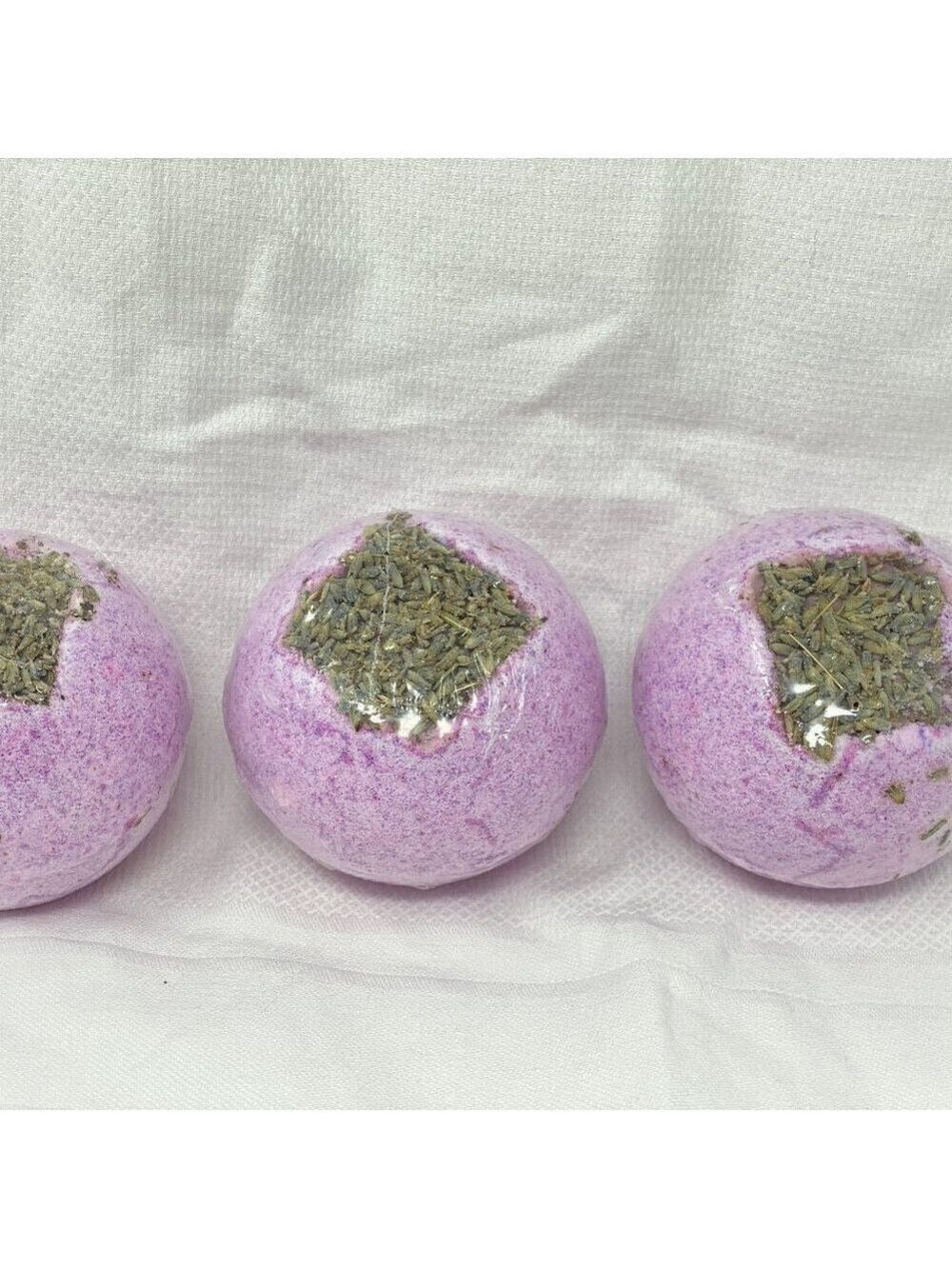 5 Lavendar Bath Bombs Fizzers with lavendar flowers Lot of 5 Bath Fizzers NEW - Picture 3 of 5